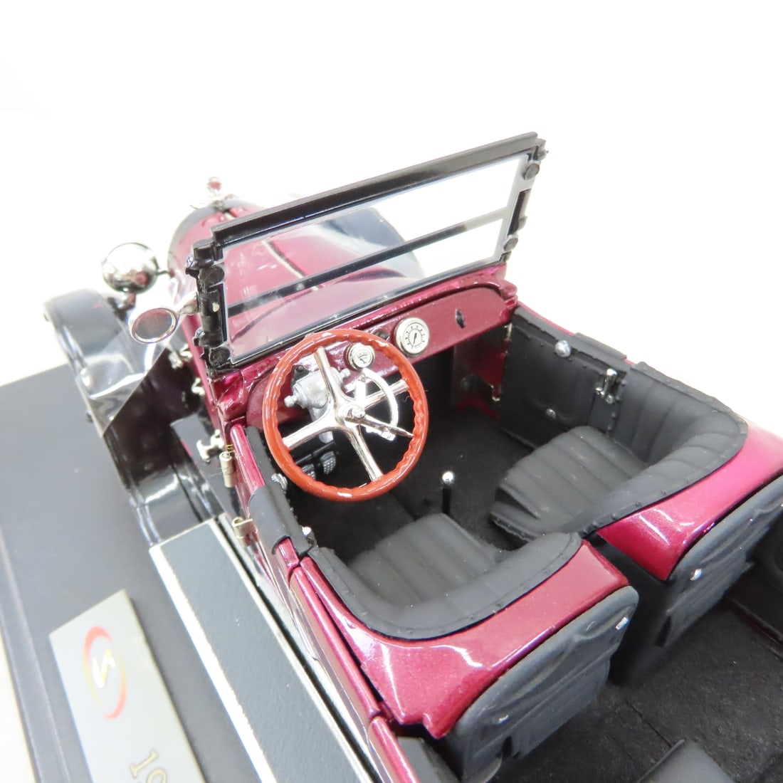 Signature Models 1917 REO Touring 1:18 Diecast - 6