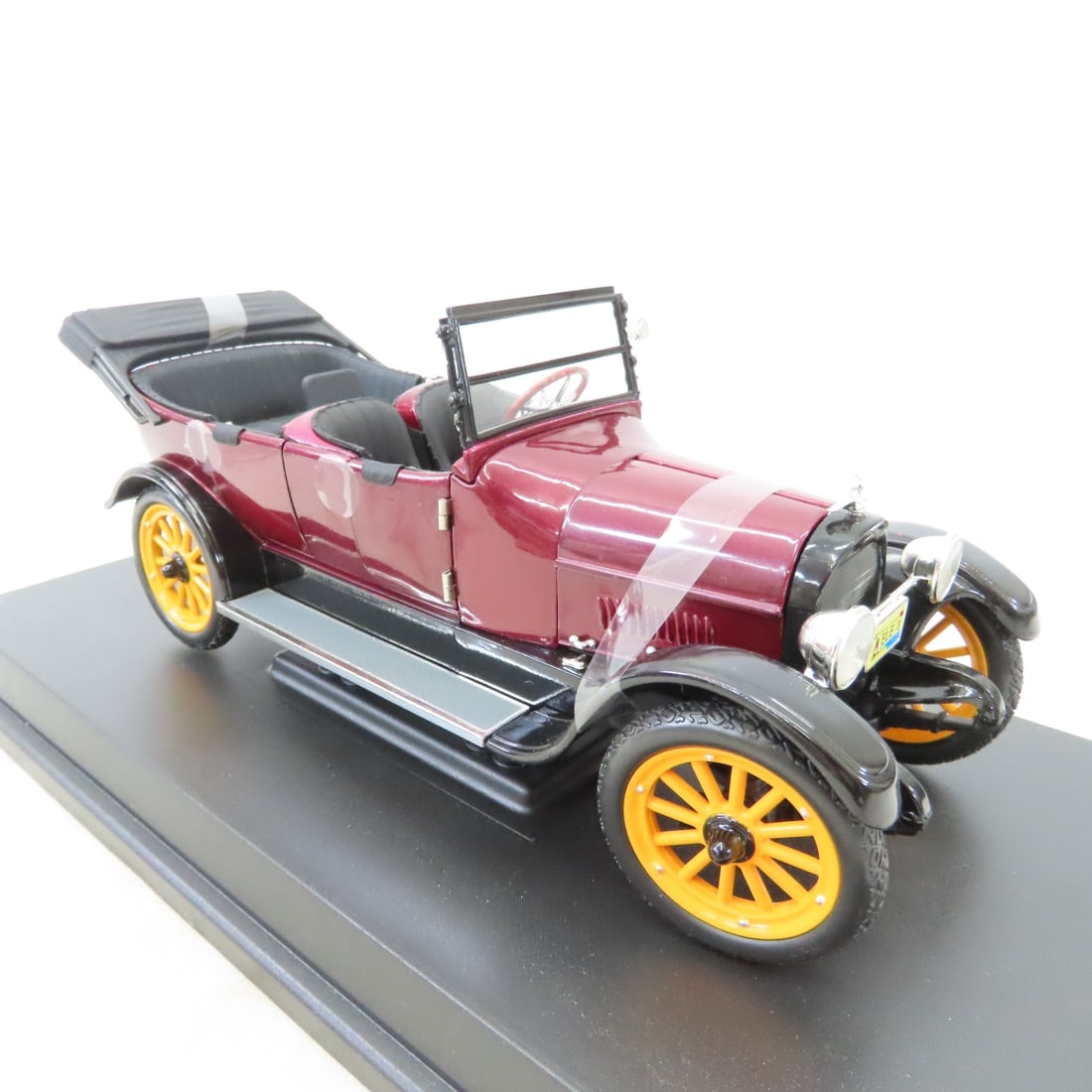 Signature Models 1917 REO Touring 1:18 Diecast - 7