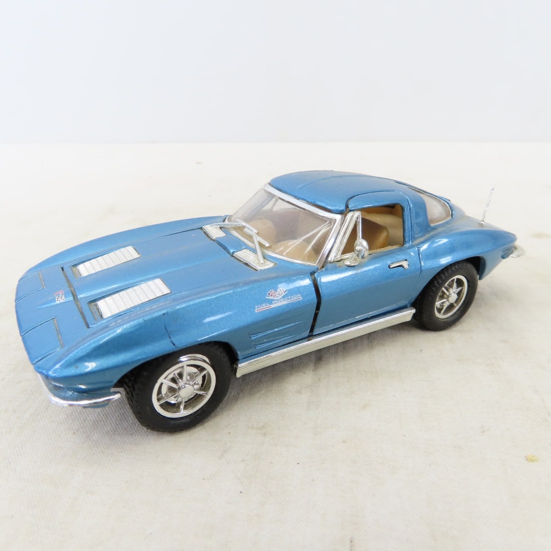 New Ray 1:43 & other Diecast Cars - 8