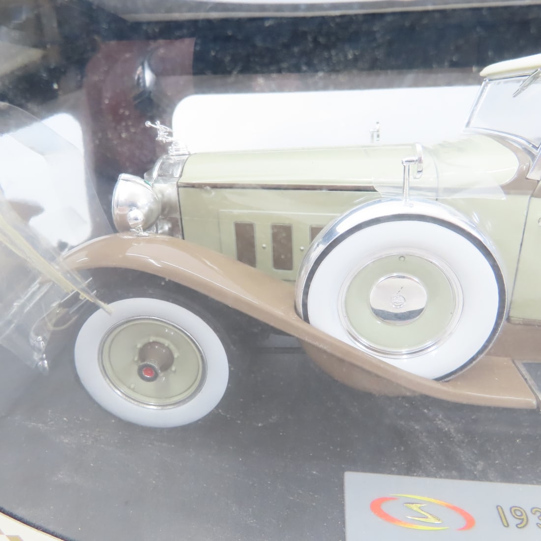 Signature Models1930 Packard Brewster 1:18 Diecast - 3