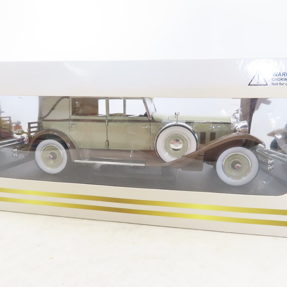 Signature Models1930 Packard Brewster 1:18 Diecast - 6