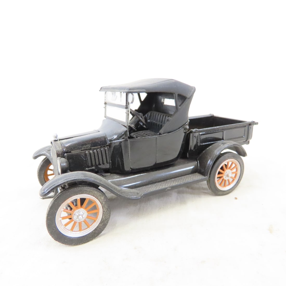 Matchbox, 1:24 &1:32 Scale Loose Diecast Cars - 6