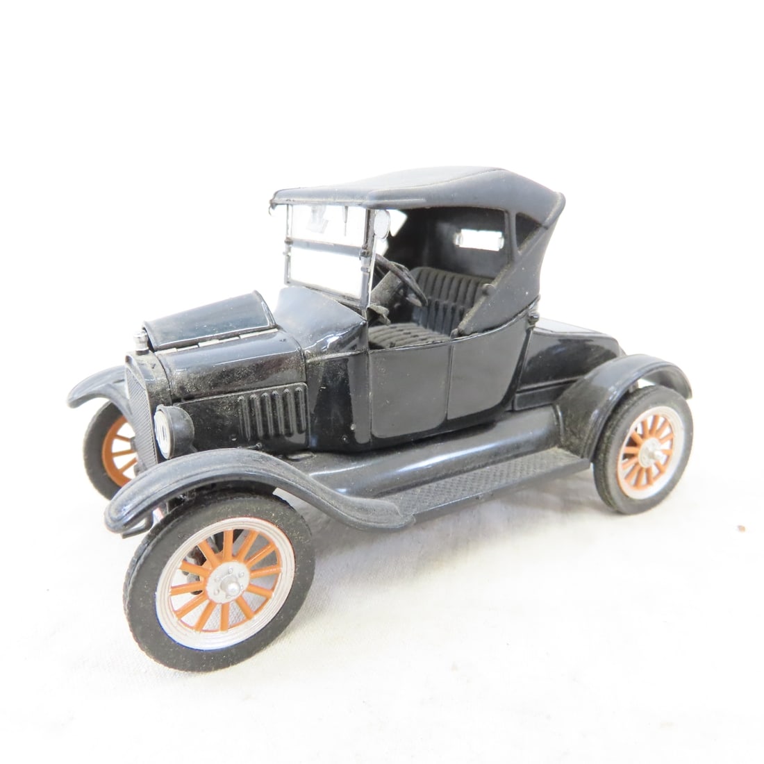 Matchbox, 1:24 &1:32 Scale Loose Diecast Cars - 7