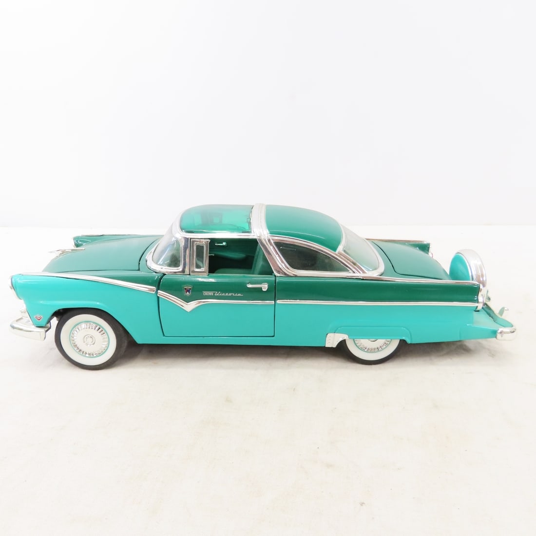 4 Road Signature, Signature Models & MotorMax 1:18 - 16