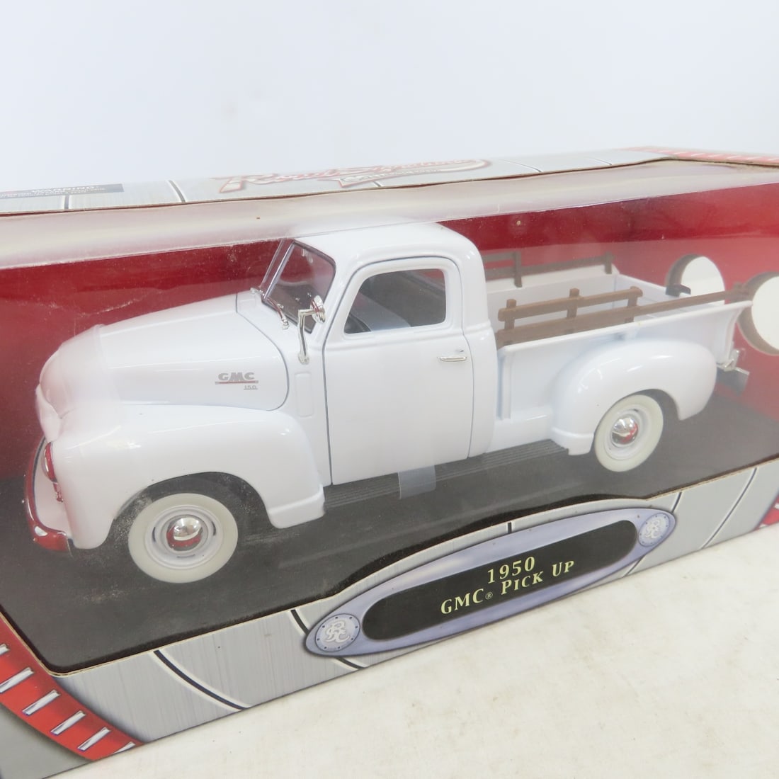3 Road Signature Collection 1:18 Diecast in Box - 3