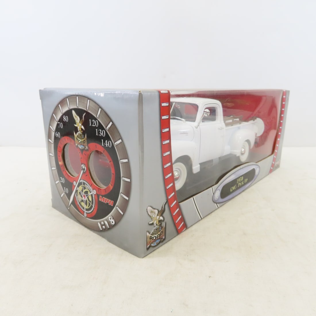 3 Road Signature Collection 1:18 Diecast in Box - 4