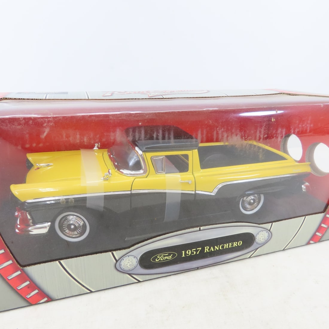 3 Road Signature Collection 1:18 Diecast in Box - 6