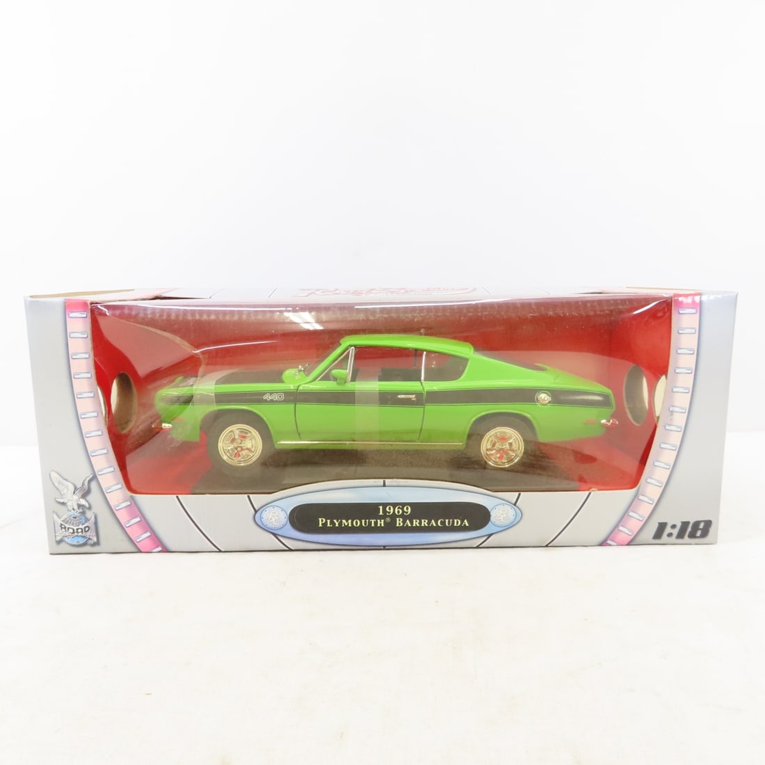 3 Road Signature Collection 1:18 Diecast in Box - 8