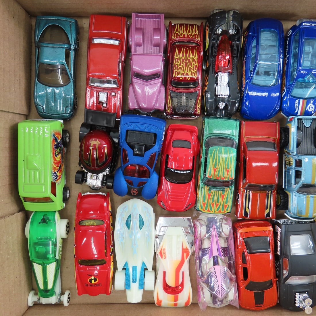 Collection of Loose Hot Wheels & similar diecast - 6