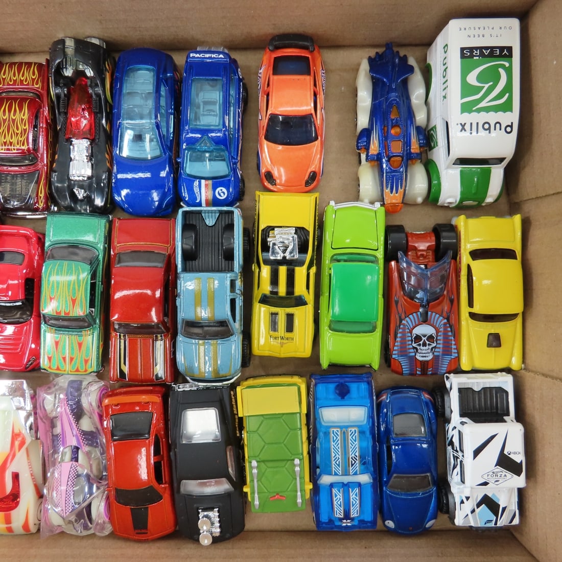 Collection of Loose Hot Wheels & similar diecast - 7