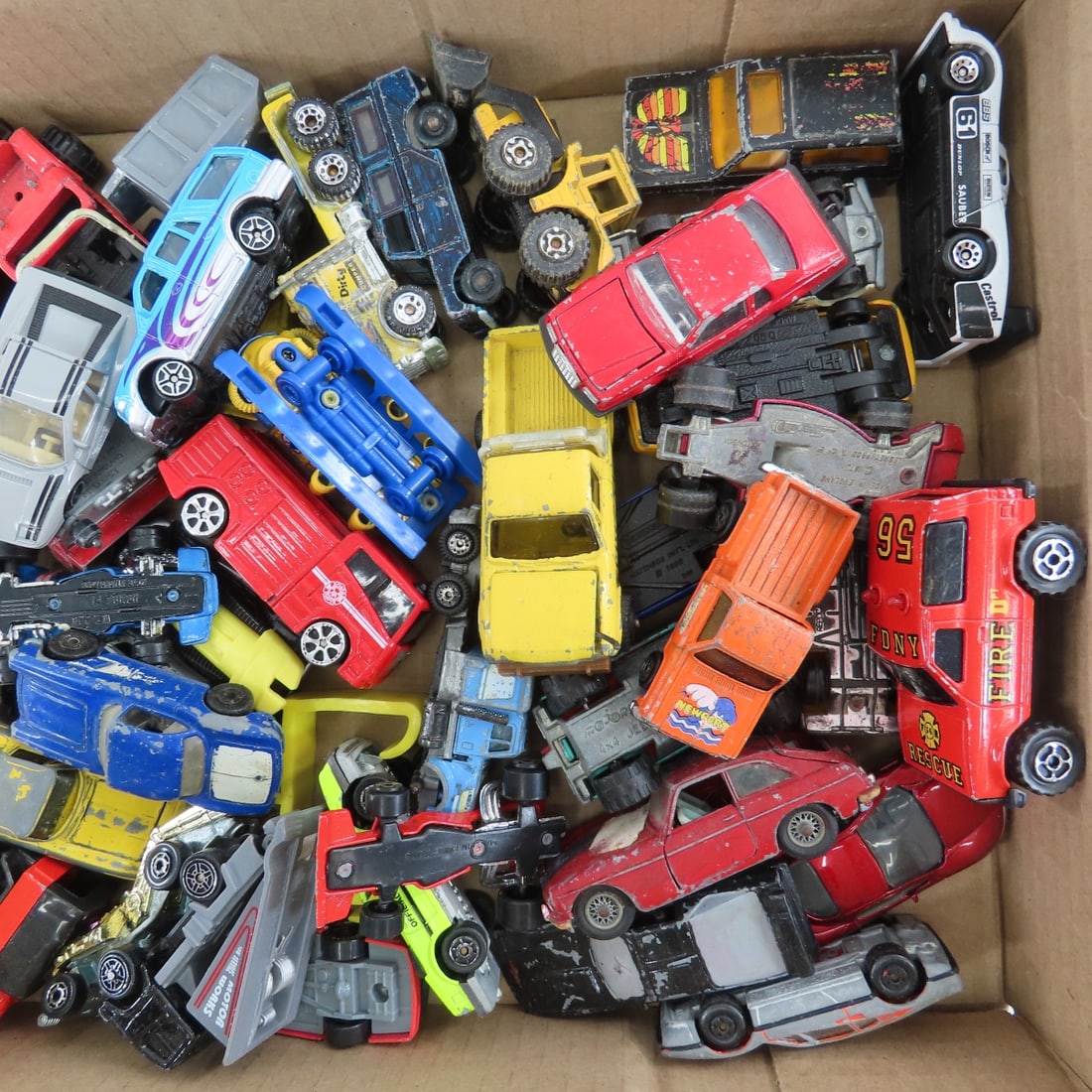 Collection of Loose Hot Wheels & similar diecast - 7