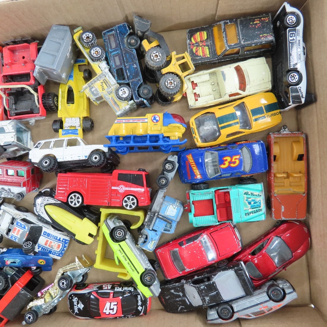 Collection of Loose Hot Wheels & similar diecast - 9