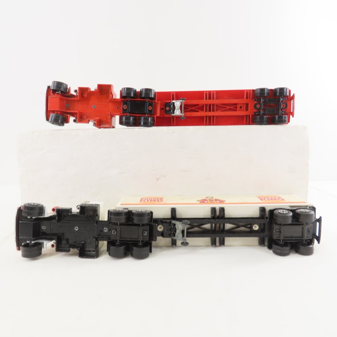 Matchbox Super Kings Trucks & Trailers - 4