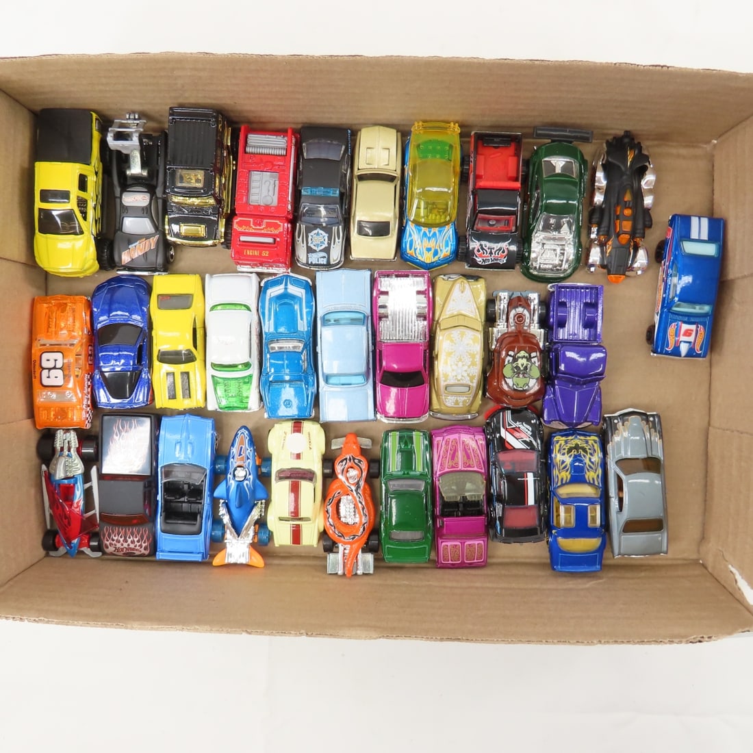 Collection of Loose Hot Wheels & similar diecast - 2