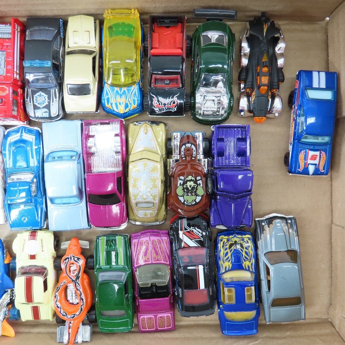 Collection of Loose Hot Wheels & similar diecast - 4