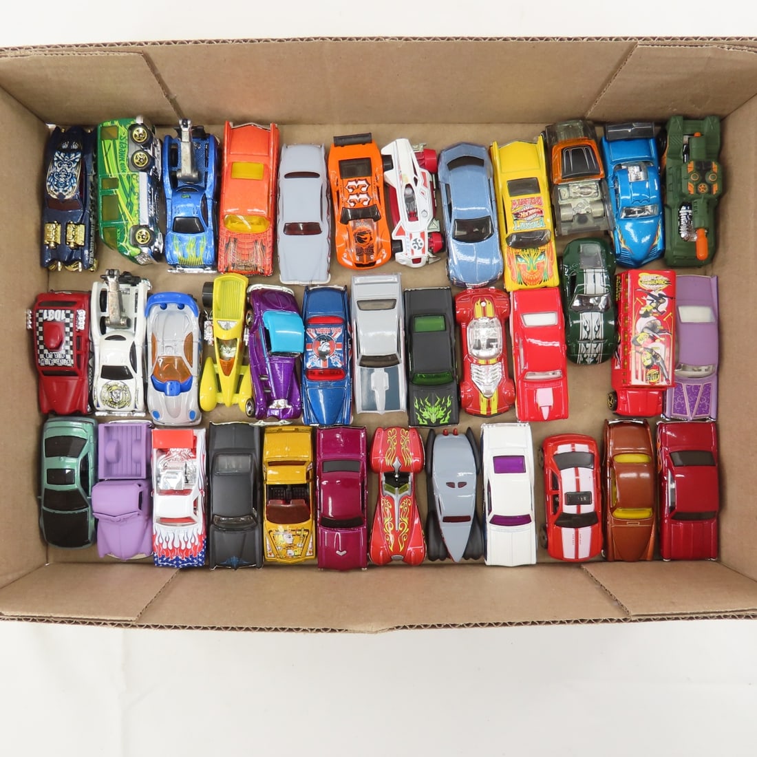 Collection of Loose Hot Wheels & similar diecast - 5
