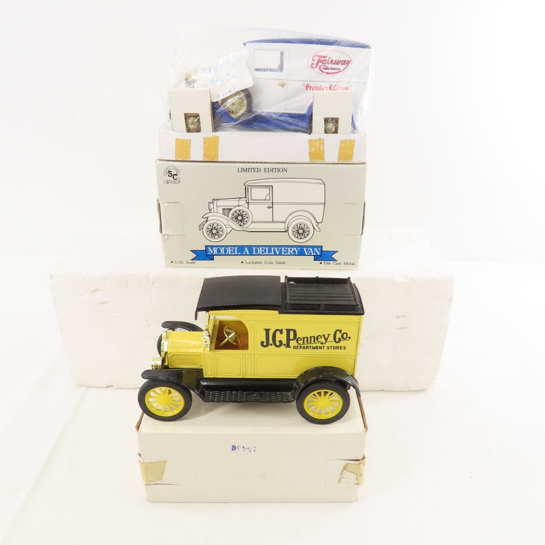 13 ERTL Truck Banks in Boxes - 3