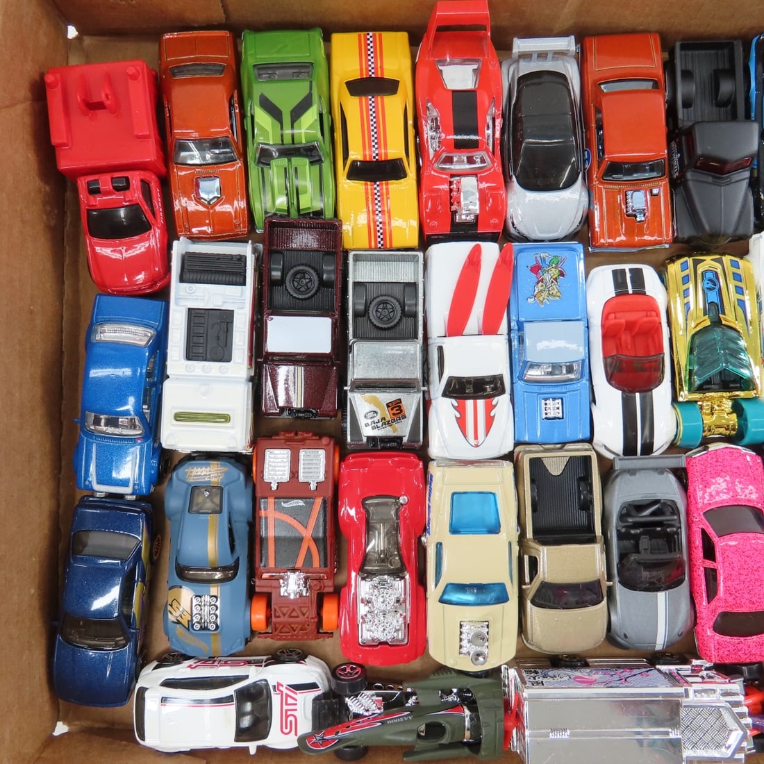 Collection of Loose Hot Wheels & similar diecast - 3