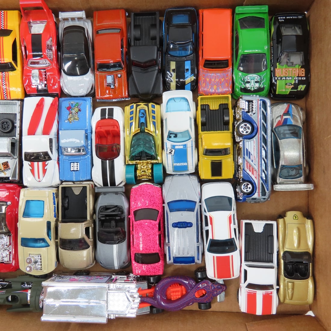 Collection of Loose Hot Wheels & similar diecast - 4