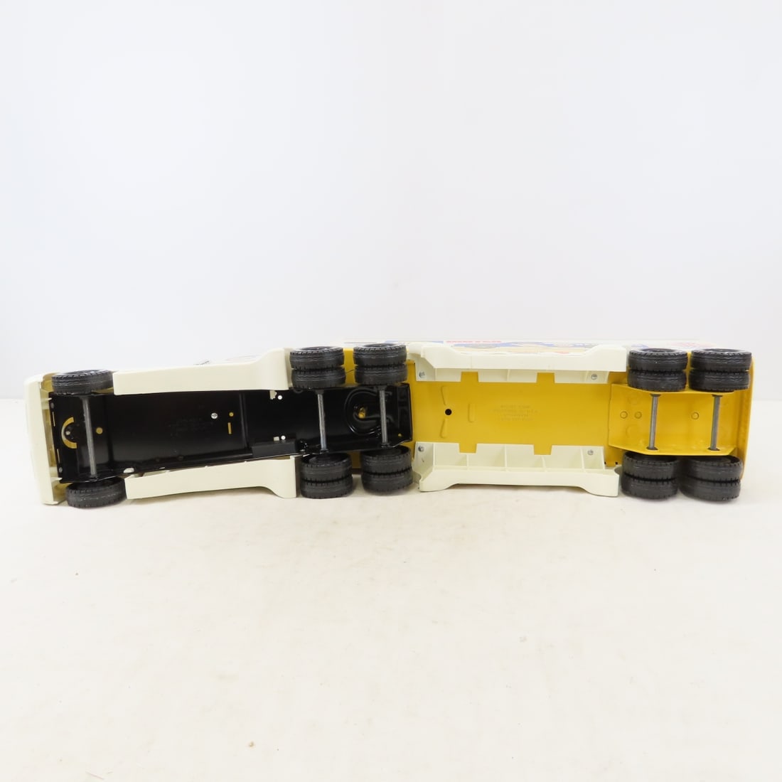 Nylint NAPA United Brake Systems Tractor Trailer - 10