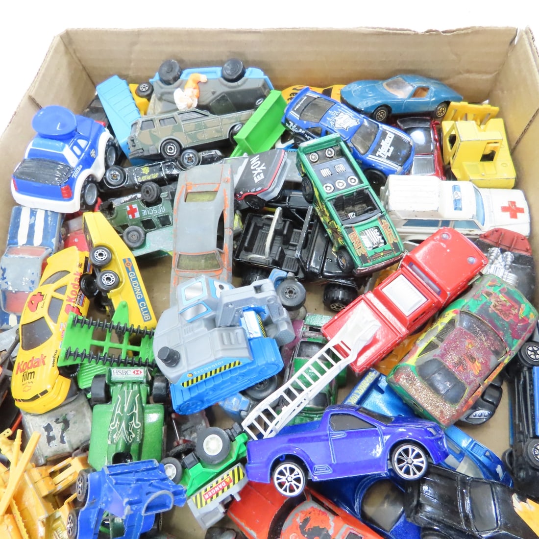 1:64 Diecast Cars, Goodyear Carrier & Stackers - 3