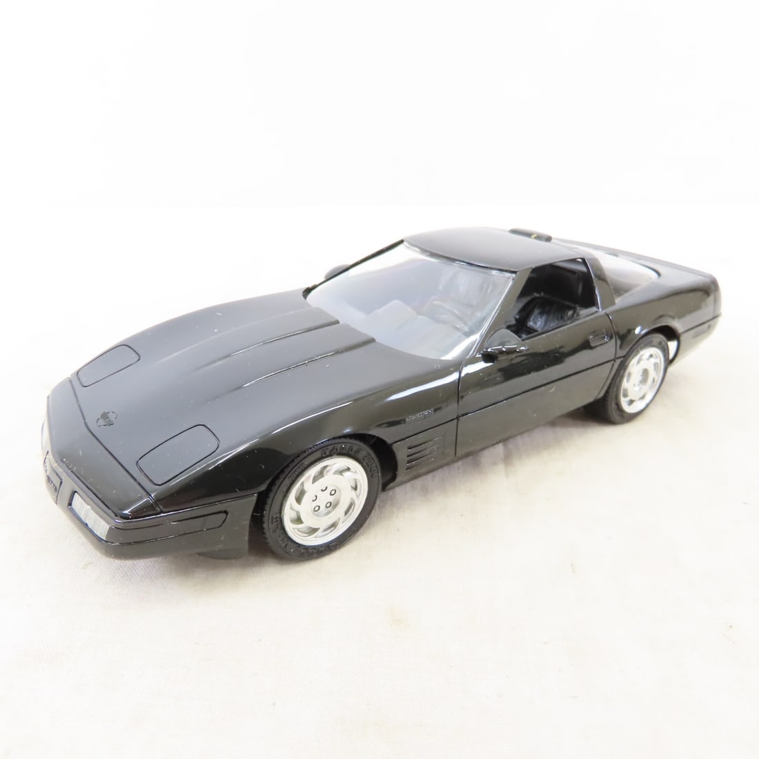 4 ERTL AMT Corvette Promo Cars in boxes - 6