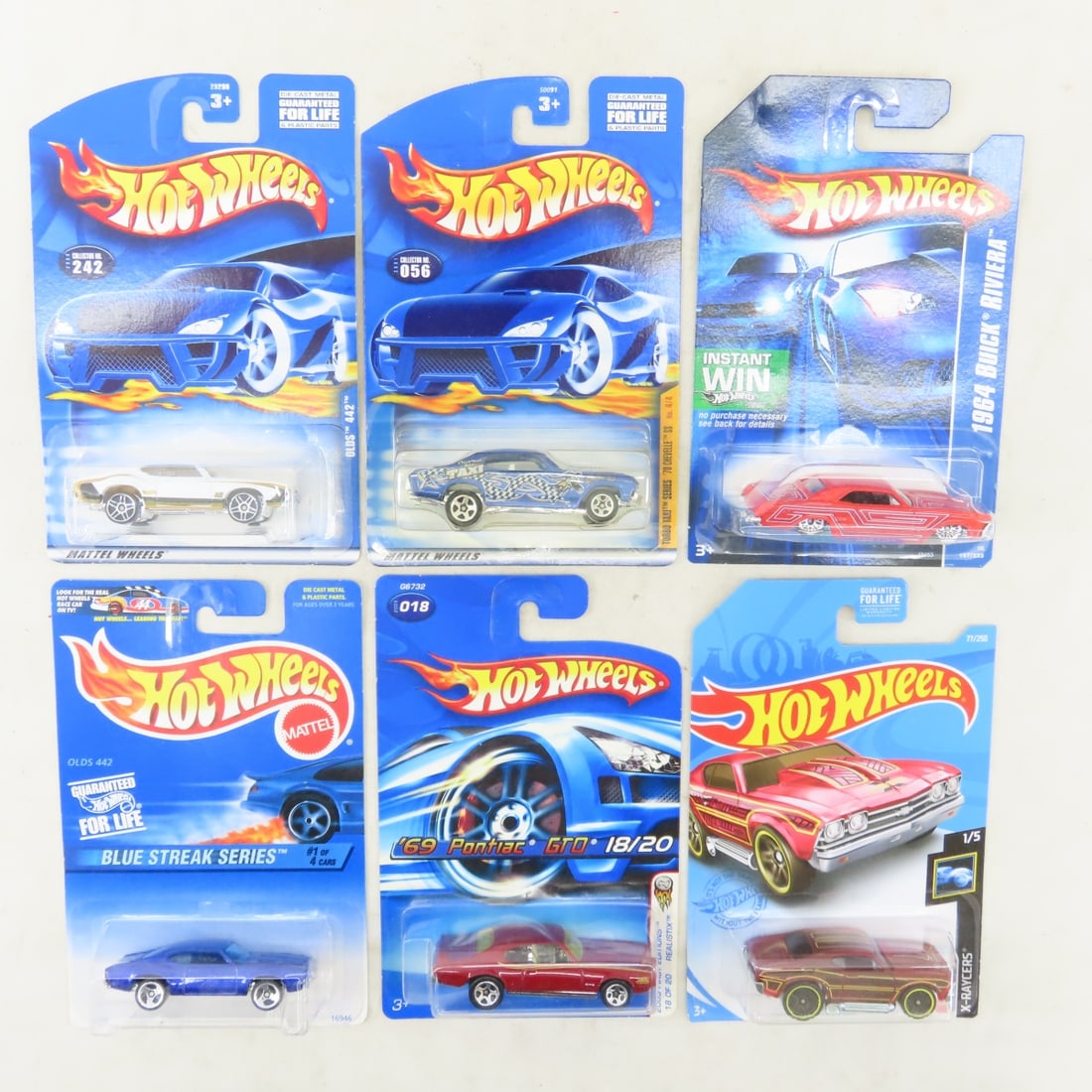 50 1990s & 2000s Hot Wheels Diecast Cars on cards - 3