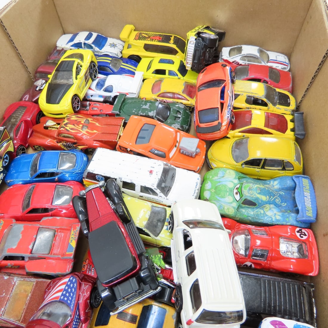 Collection of Loose Hot Wheels & similar diecast - 13