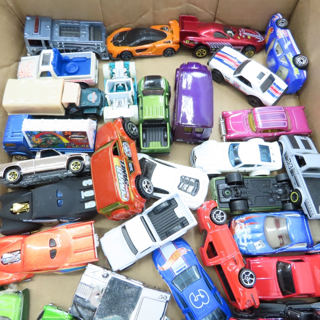 Collection of Loose Hot Wheels & similar diecast - 3