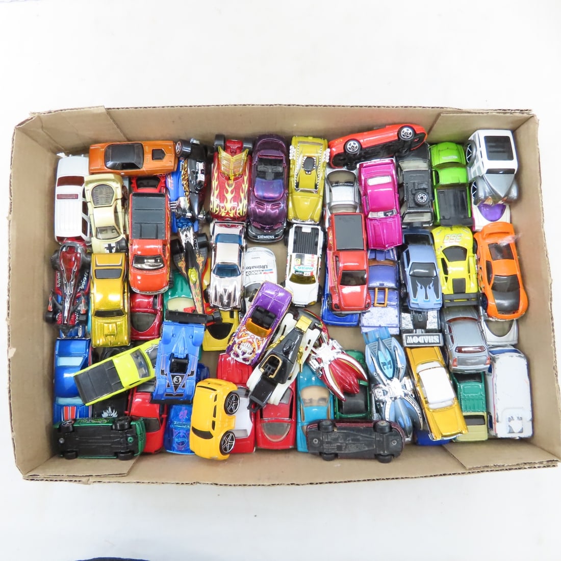 Collection of Loose Hot Wheels & similar diecast - 5