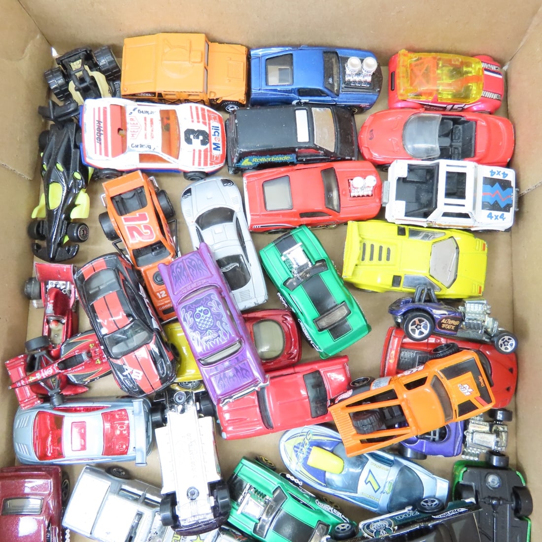 Collection of Loose Hot Wheels & similar diecast - 2