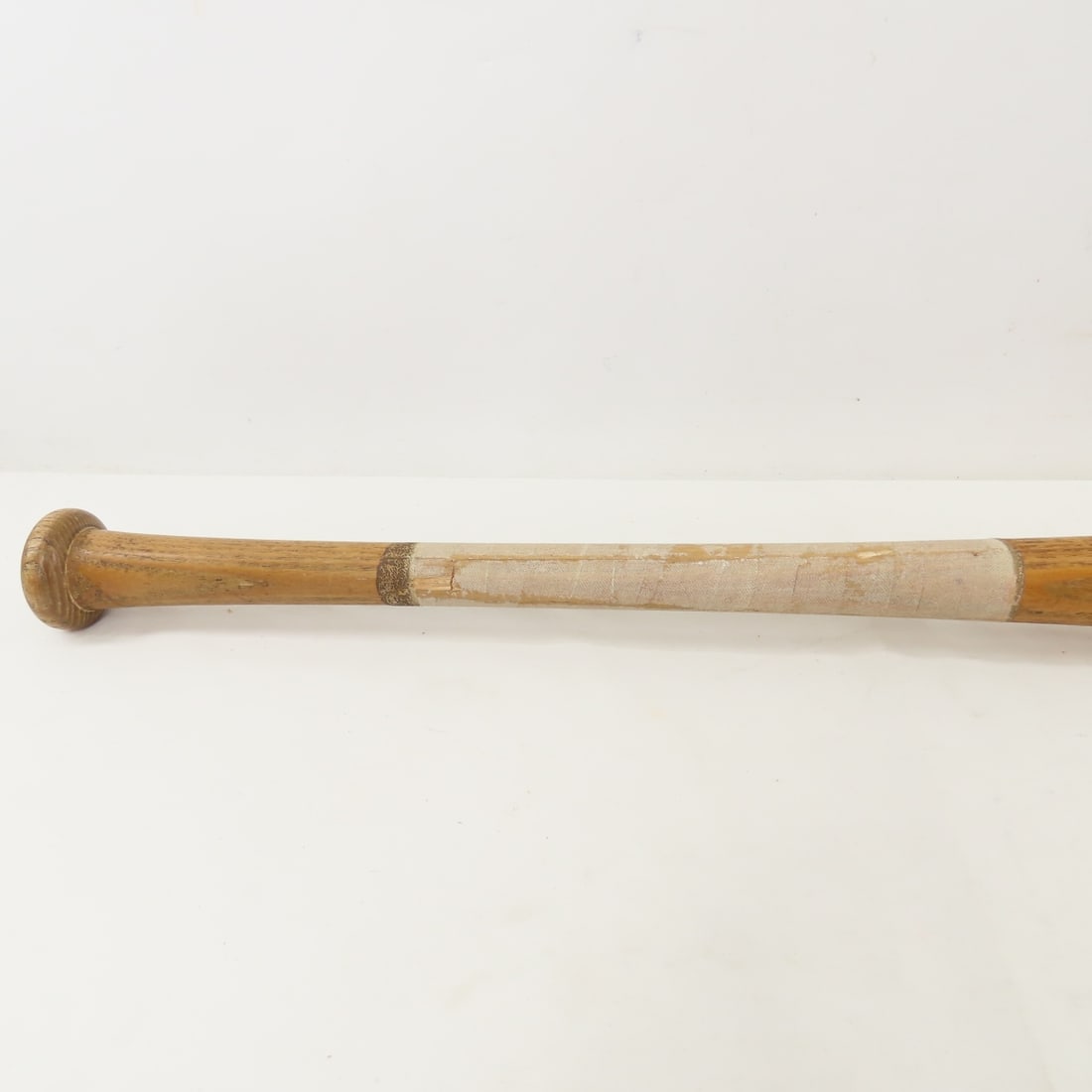 1961-64 Killebrew Louisville Slugger D2 Game Bat - 7