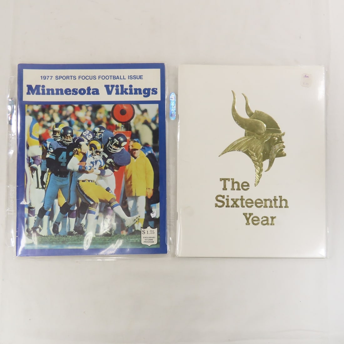 MN Vikings Autographs, Superbowl Programs & More - 7