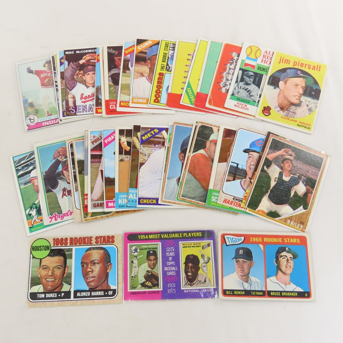 500+ Mixed Baseball Cards - 10