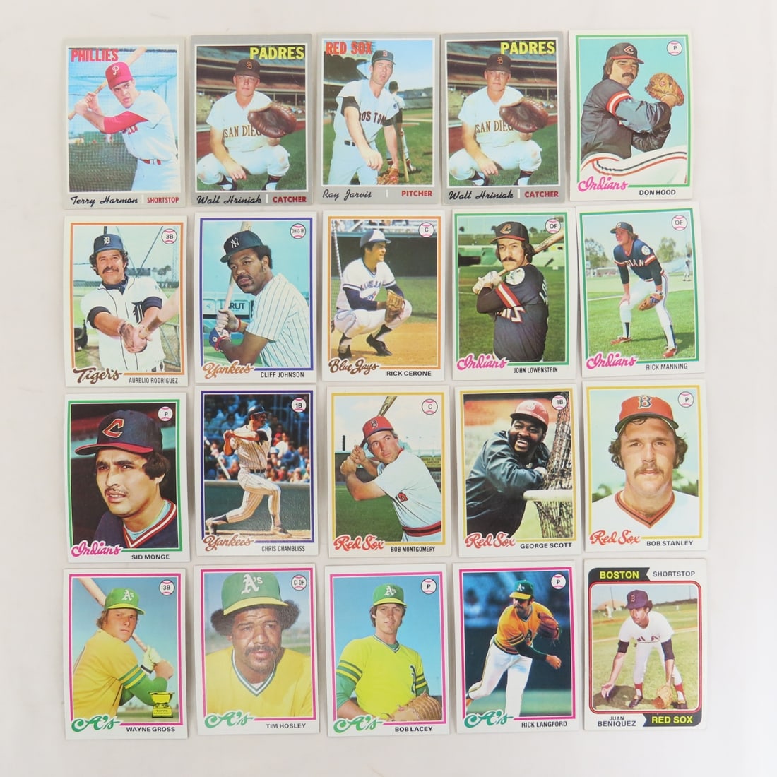 500+ Mixed Baseball Cards - 7
