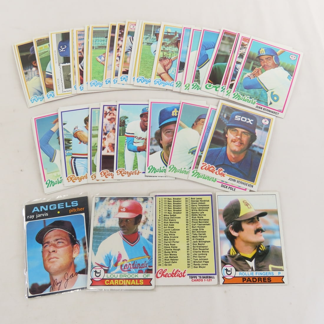 500+ Mixed Baseball Cards - 9