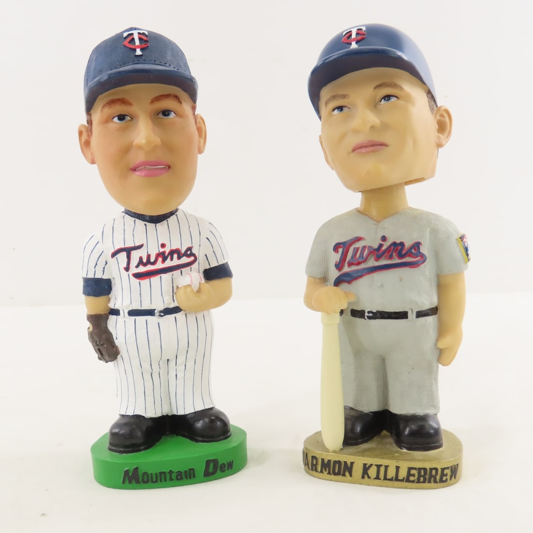 Oliva Signed Ball & Photo & Twins Collectibles - 8