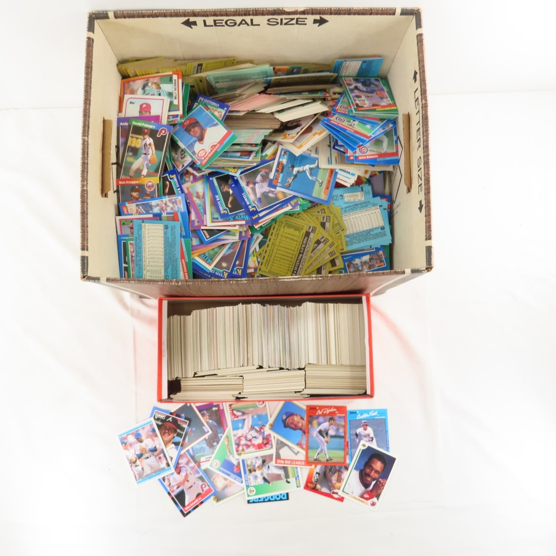 25 Pounds 1980-1990's Loose Baseball Cards: 25 Pounds 1980-1990's Loose Baseball Cards - LOT SIZE: 14x12x9" 25 LBS All information and photos, which are part of the description, are intended to be as accurate as possible, but errors are
