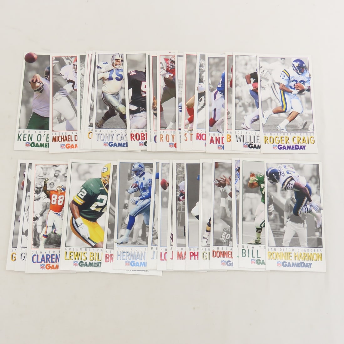 1400+ 1980's-Newer Mixed Football Cards - 2