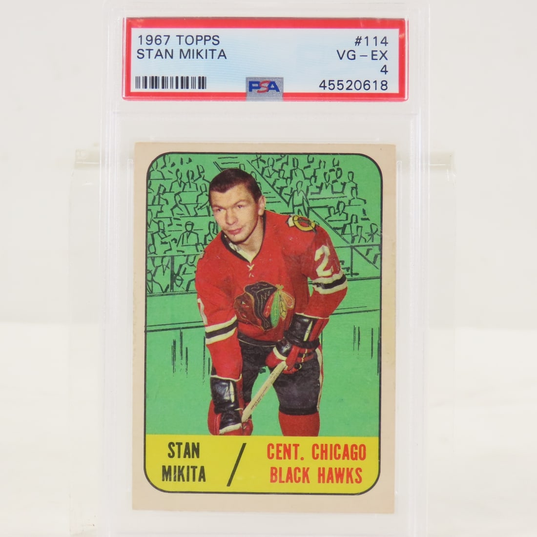 1967 Topps Stan Mikita #114 PSA 4 VG-EX: 1967 Topps Stan Mikita #114 PSA 4 VG-EX - Lot Size 5.5x3.5x.5" 1 LB All information and photos, which are part of the description, are intended to be as accurate as possible, but errors are possible.