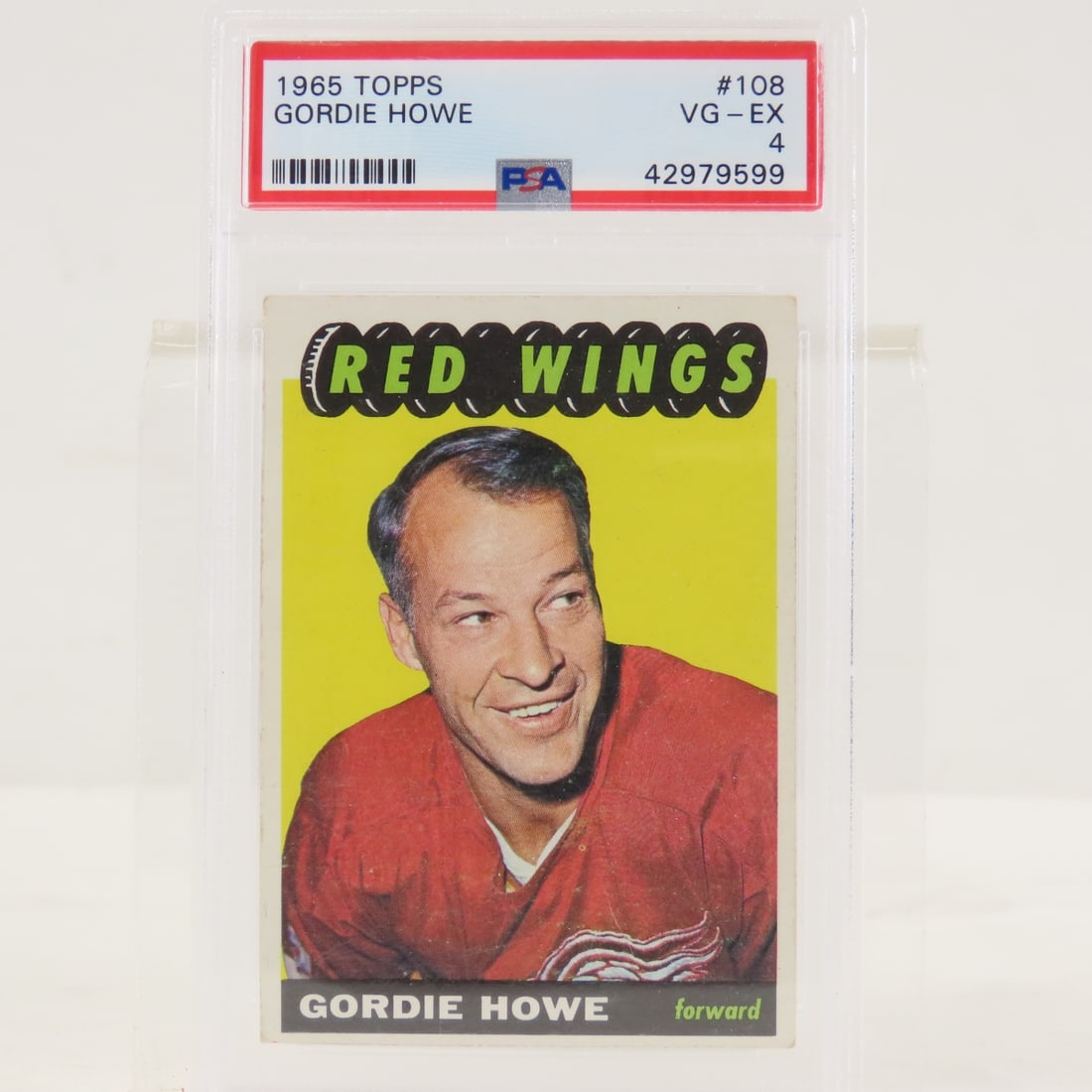 1965 Topps Gordie Howe #108 PSA 4 VG-EX: 1965 Topps Gordie Howe #108 PSA 4 VG-EX - Lot Size 5.5x3.5x.5" 1 LB All information and photos, which are part of the description, are intended to be as accurate as possible, but errors are possible. 