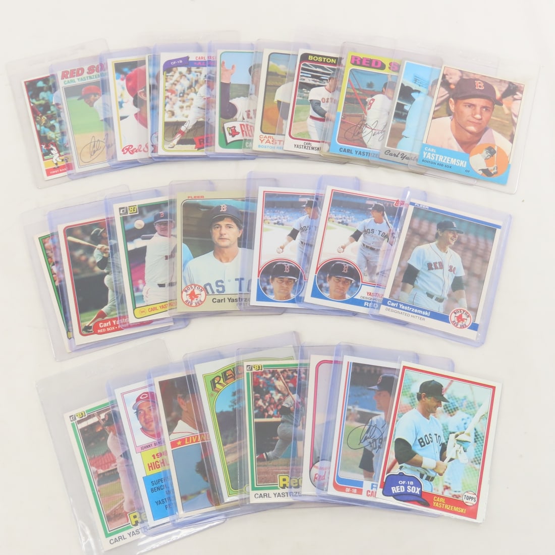 26 1960s-1980s Carl Yastrzemski Baseball Cards: 26 1960s-1980s Carl Yastrzemski Baseball Cards - LOT SIZE: 5x4x2" 1 LB All information and photos, which are part of the description, are intended to be as accurate as possible, but errors are
