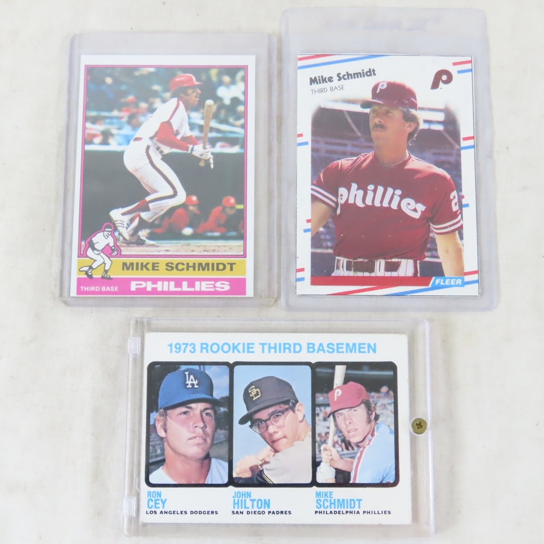 12 Mike Schmidt Baseball Cards Including Rookie - 8