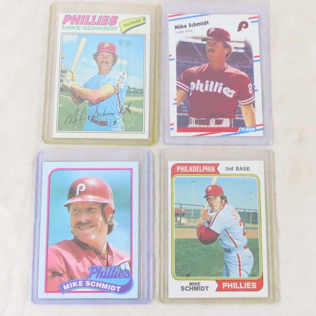 12 Mike Schmidt Baseball Cards Including Rookie - 6