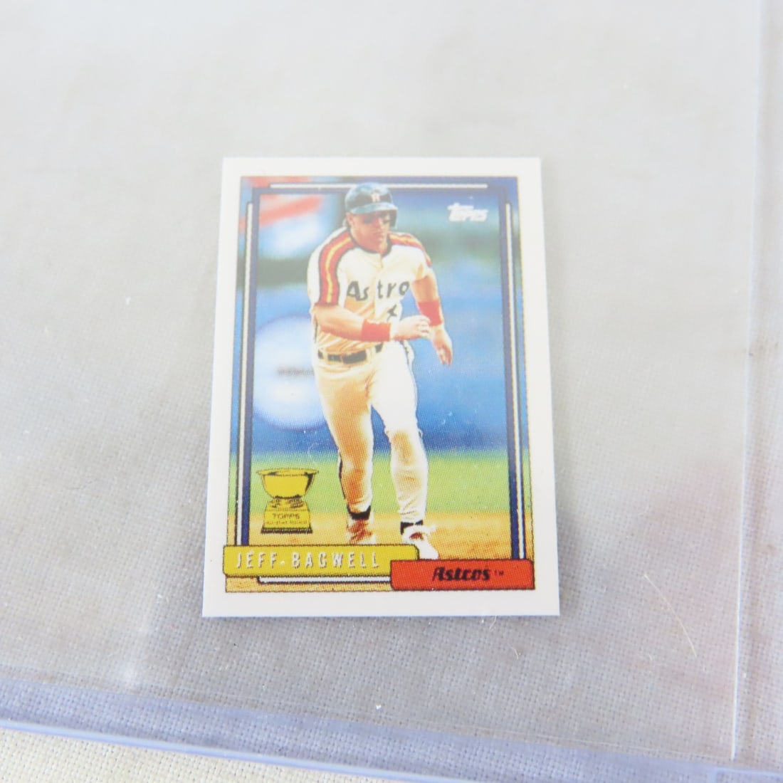 17 Jeff Bagwell Baseball Cards Including Rookies - 10