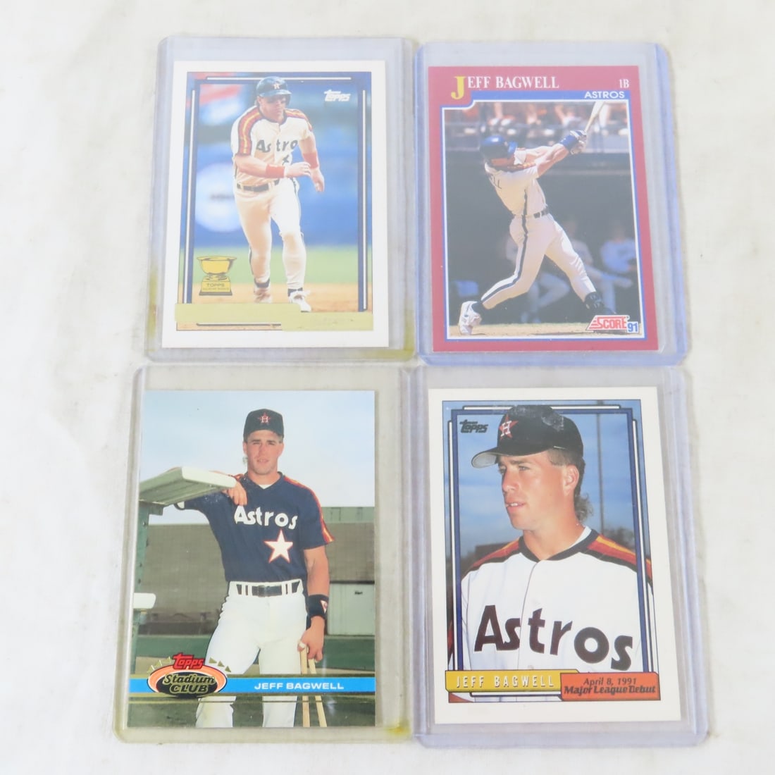 17 Jeff Bagwell Baseball Cards Including Rookies - 6
