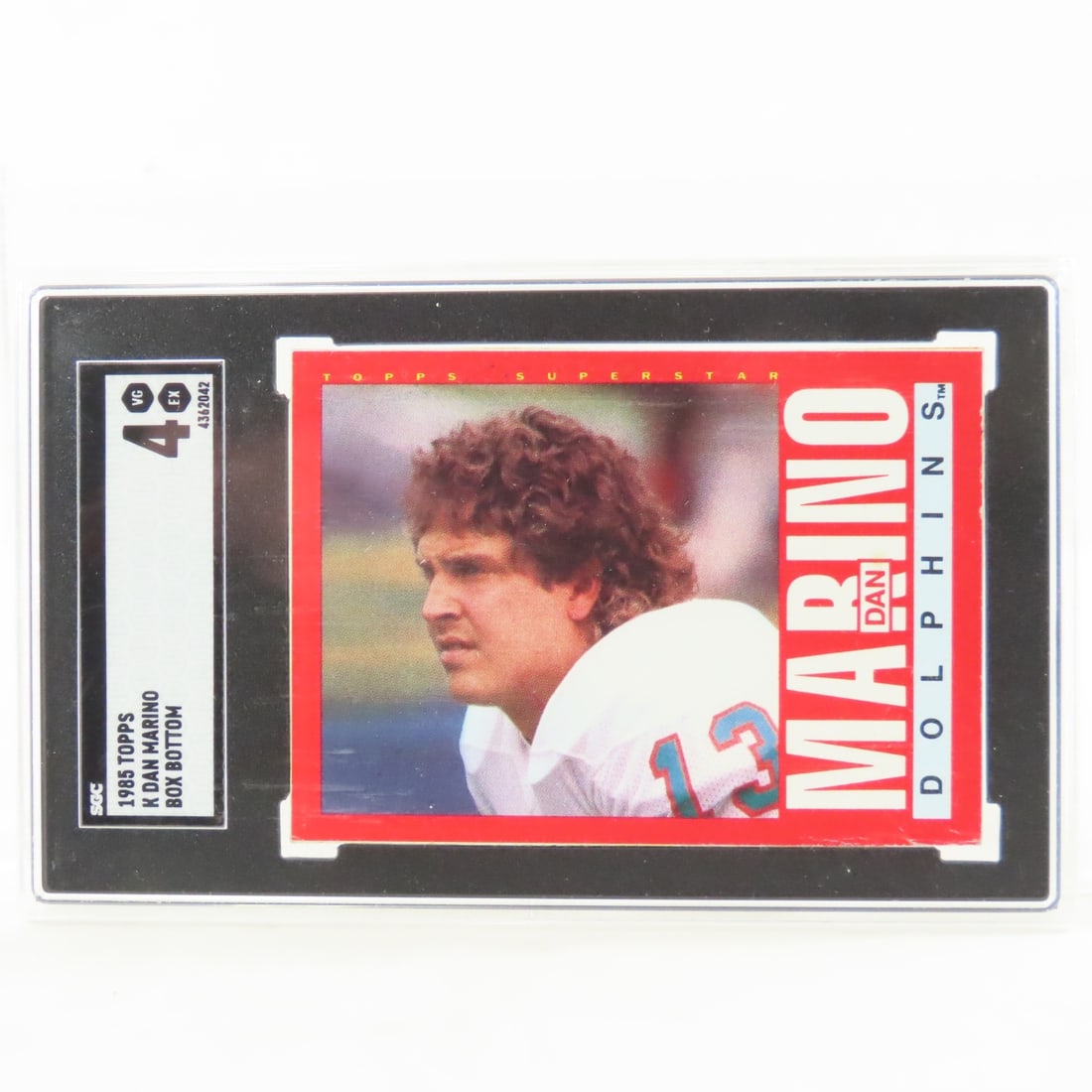 7 Dan Marino Football Cards 1985 & 87 Graded 4 - 2