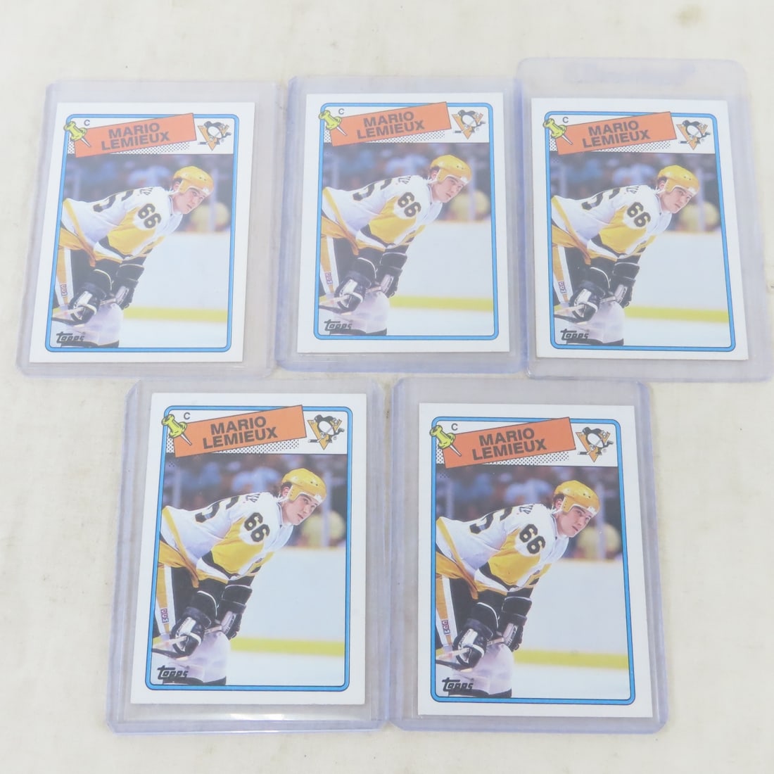 19 Mario Lemieux Hockey Cards, 2 are PSA Graded - 4