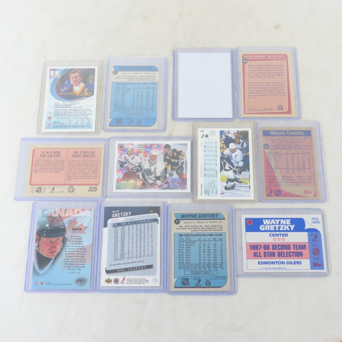55 Wayne Gretzky Hockey Cards - 6