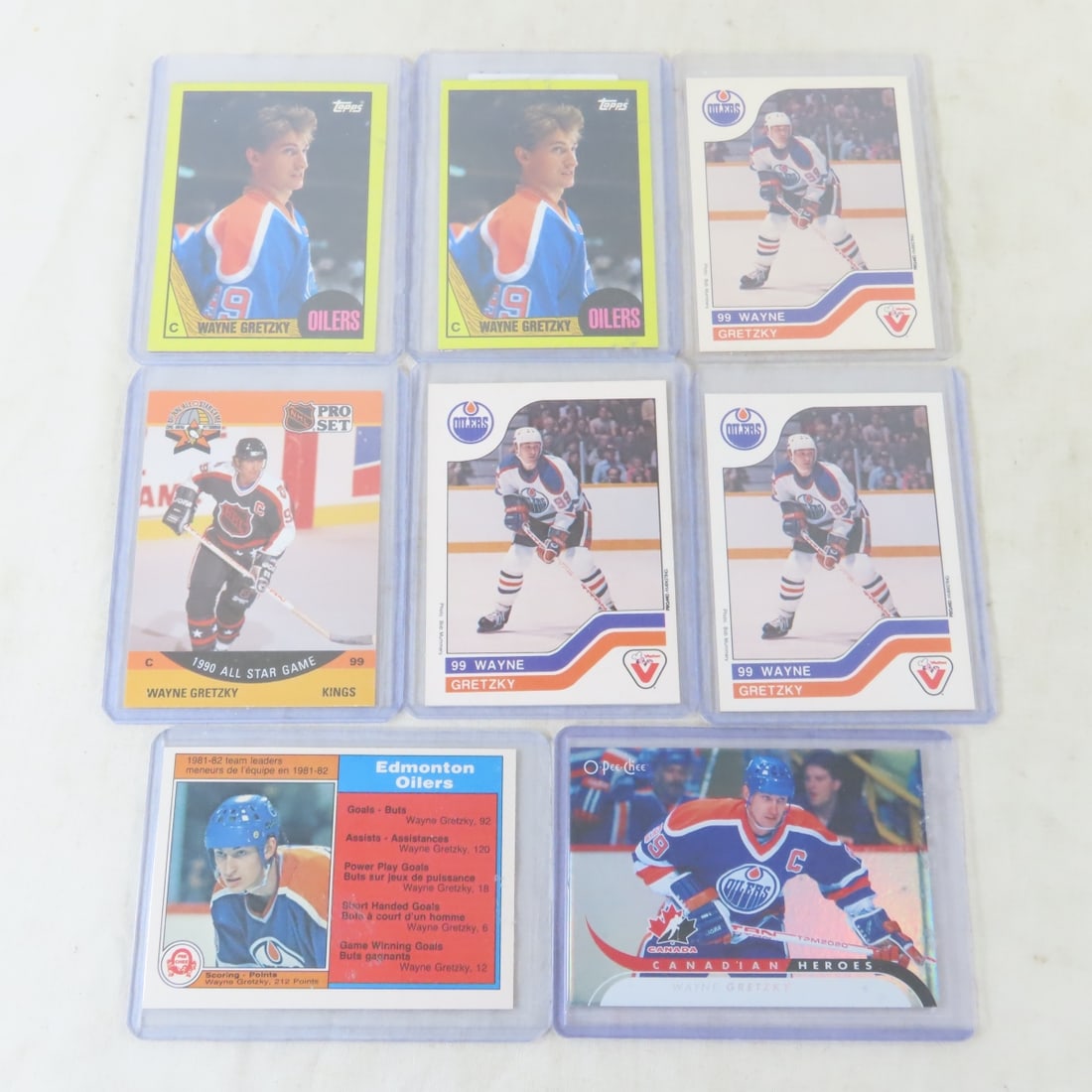 55 Wayne Gretzky Hockey Cards - 9